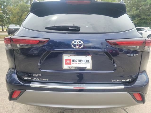 Certified 2026 Toyota Highlander Platinum AWD/4WD image 5