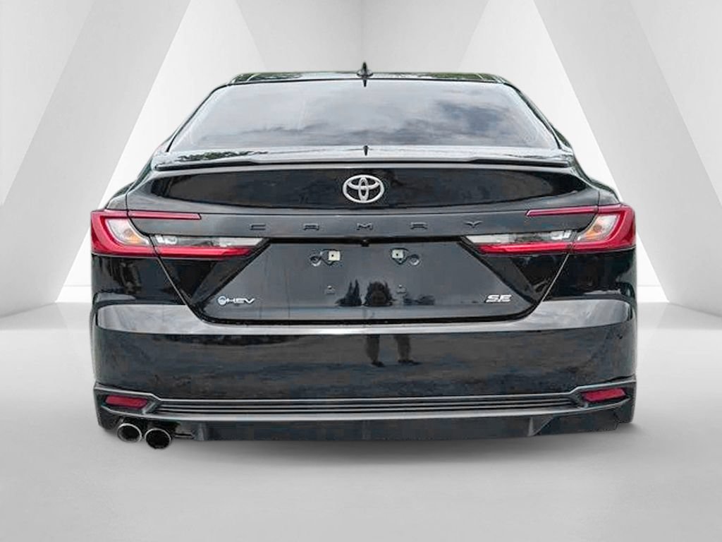 Used 2025 Toyota Camry SE FWD image 6