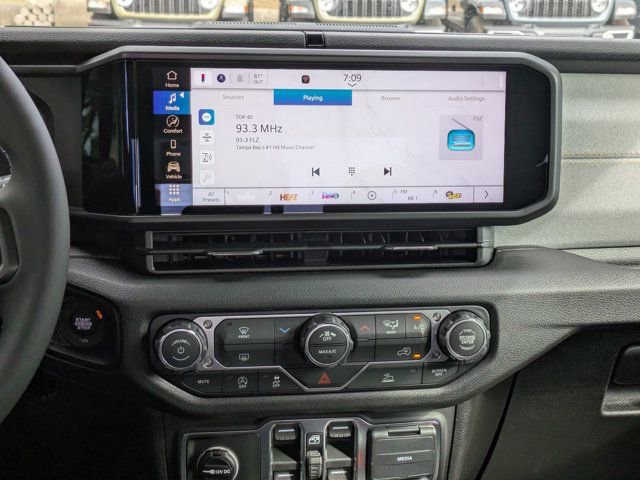 New 2026 Jeep Gladiator Sport image 16