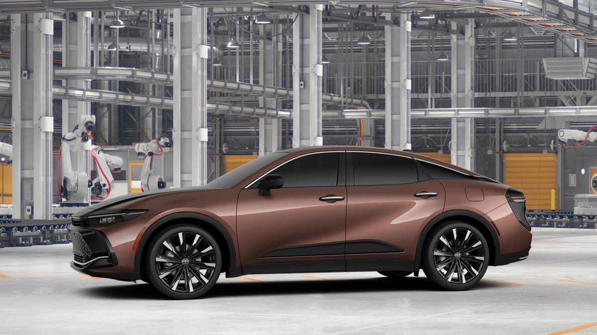 New 2026 Toyota Crown Platinum AWD/4WD image 3