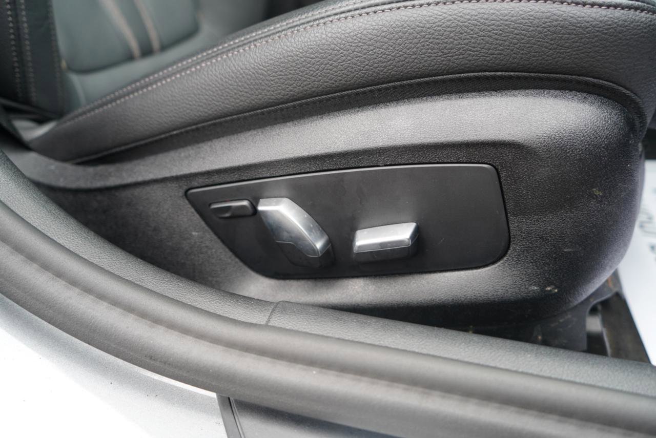 Used 2023 BMW 540i xDrive w/ M Sport Package image 70