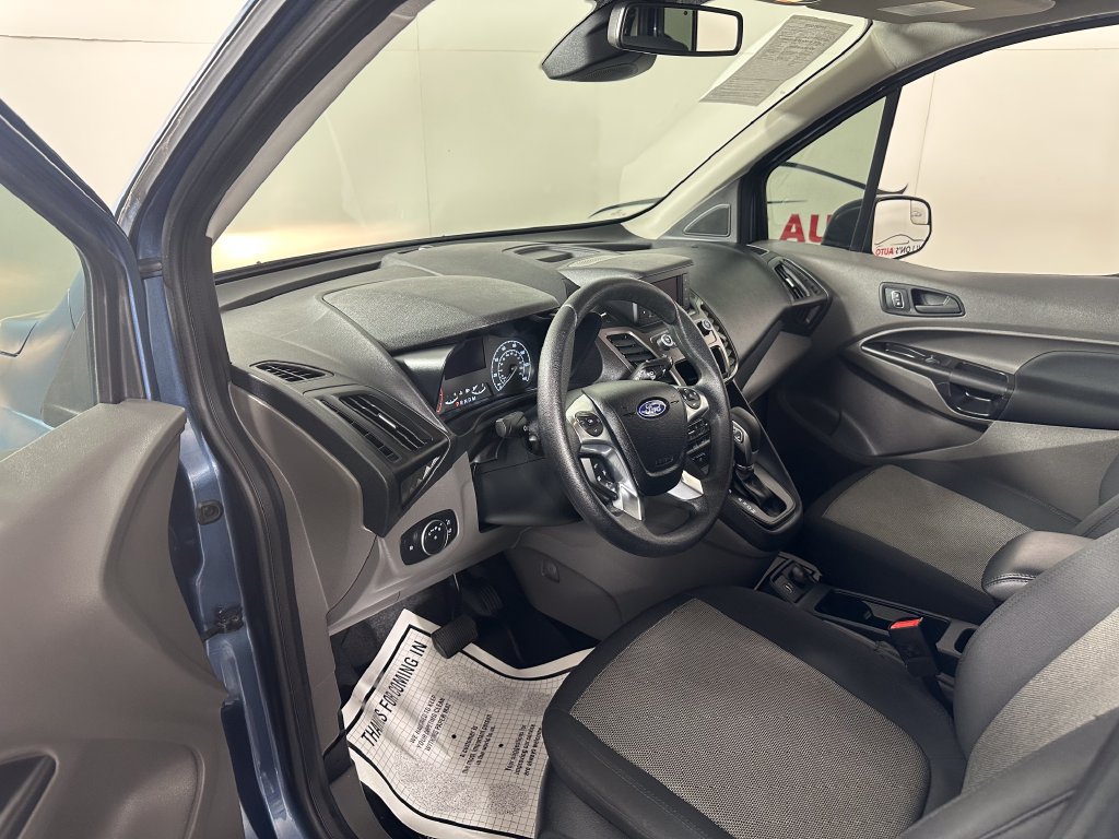 Used 2022 Ford Transit Connect XL FWD image 17