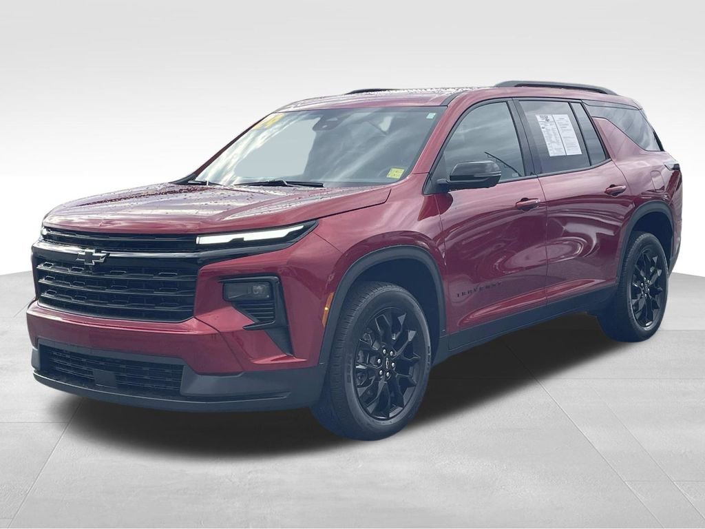 Used 2024 Chevrolet Traverse LT w/ Midnight/Sport Edition image 8