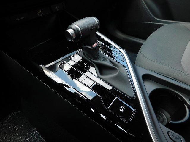 Used 2025 Kia Niro LX image 24