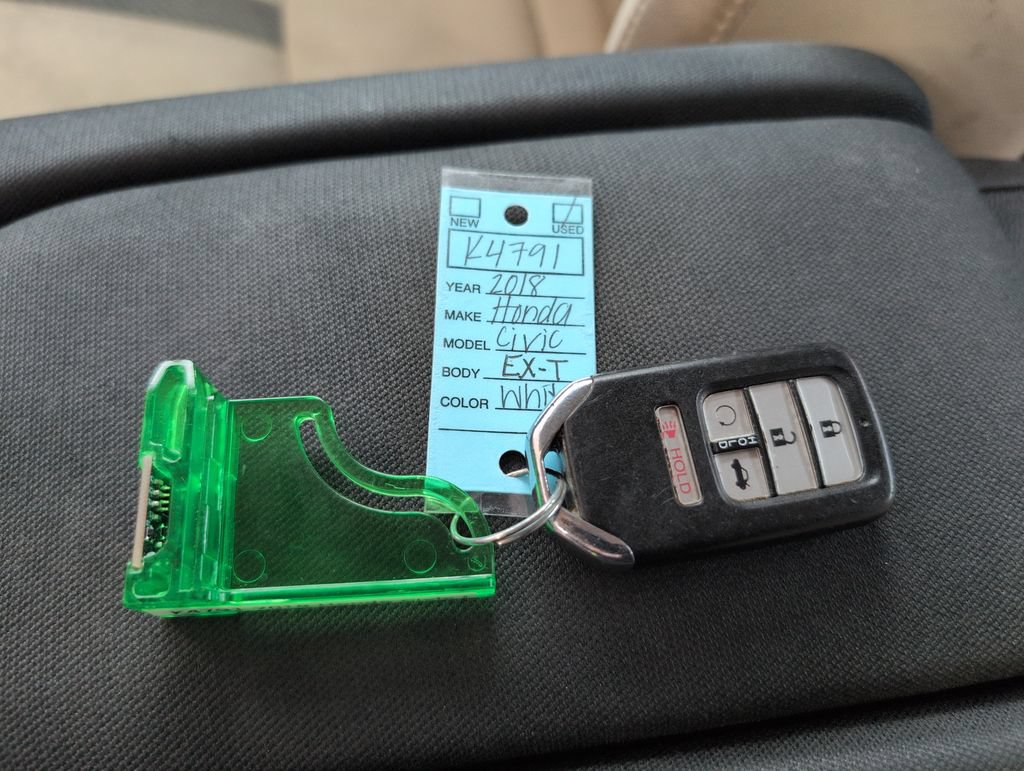 Used 2018 Honda Civic EX-T image 14