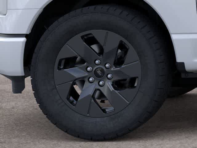 New 2025 Ford F150 Lightning Flash AWD/4WD image 19