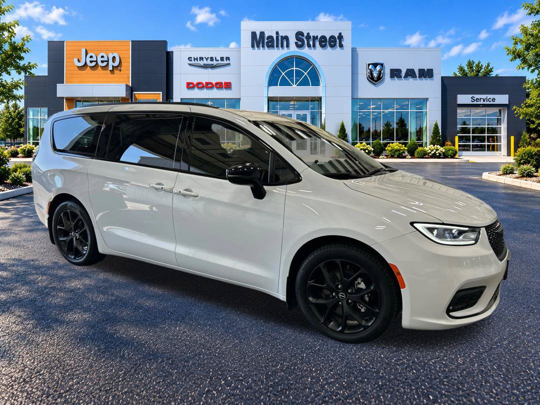 Used 2026 Chrysler Pacifica Select w/ S Appearance Package FWD image 7