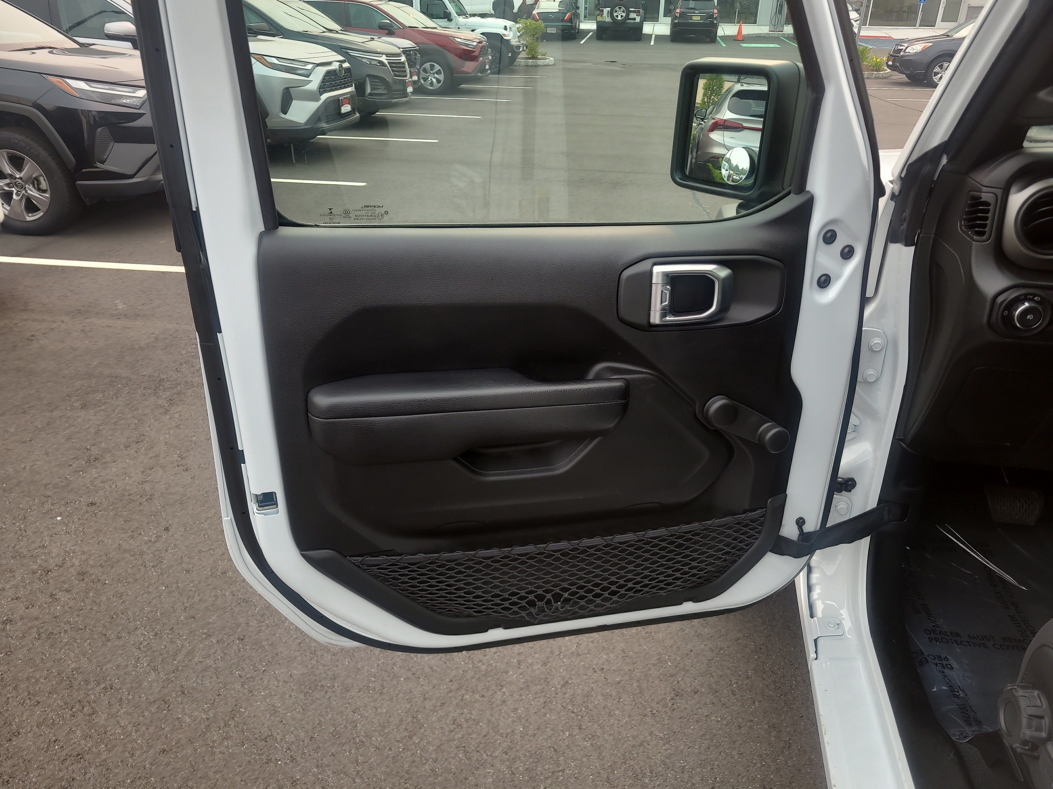 Used 2022 Jeep Wrangler Unlimited Sport AWD/4WD image 14