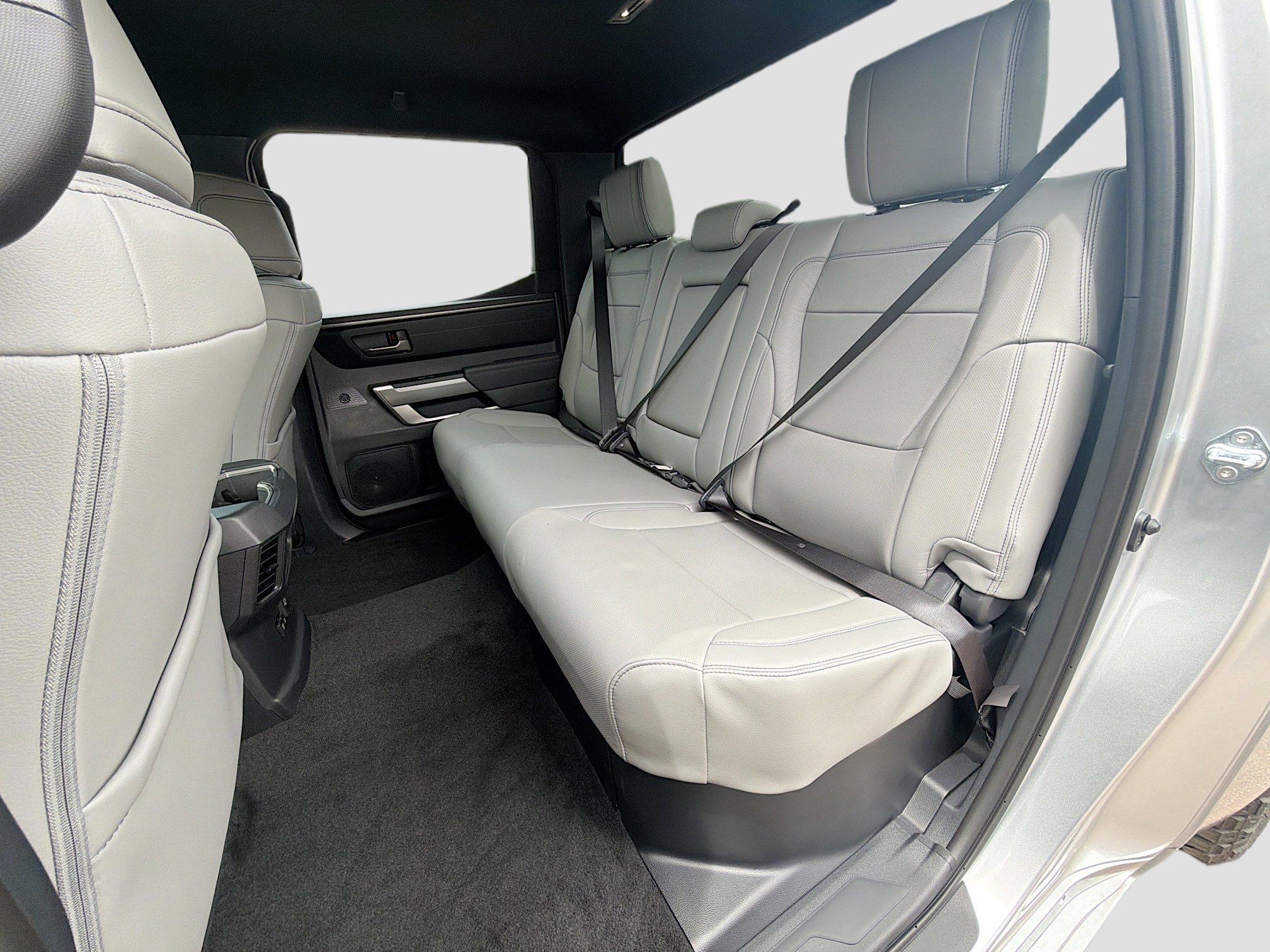 Used 2026 Toyota Tundra SR5 w/ SR5 Premium Package AWD/4WD image 27