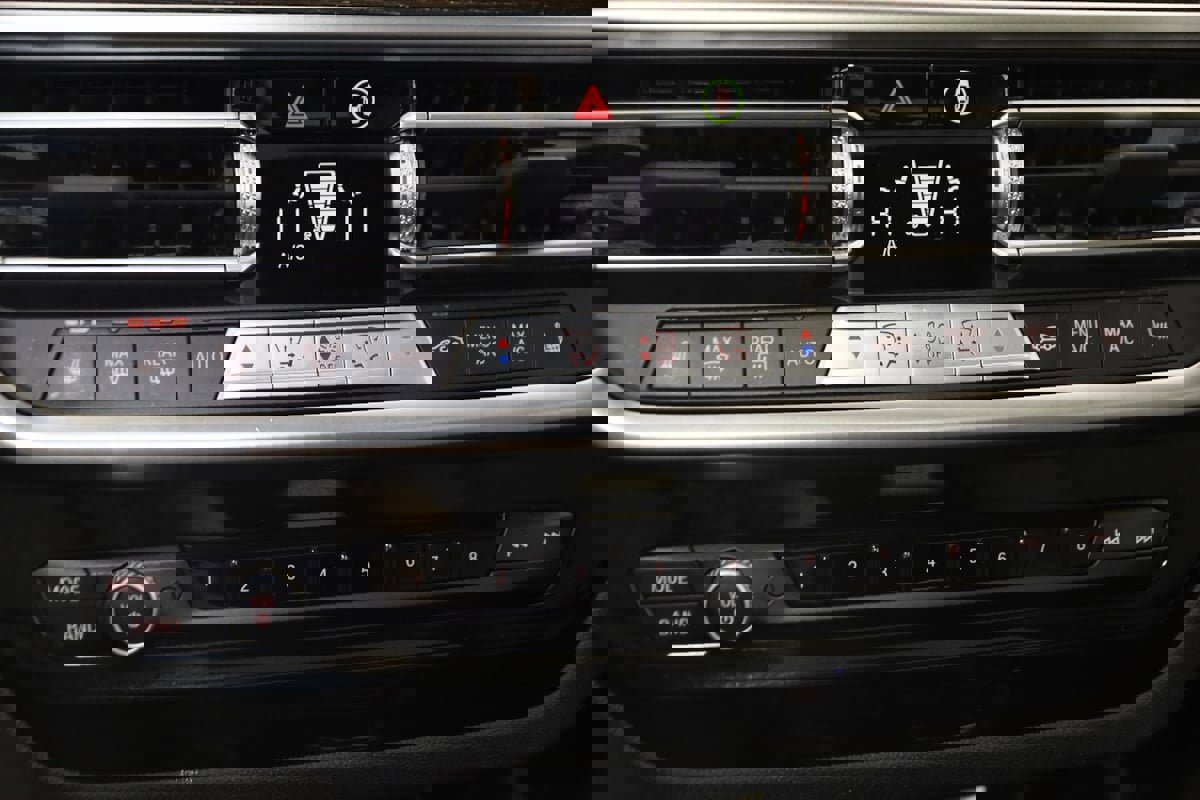 Used 2022 BMW X4 xDrive30i w/ Convenience Package image 33