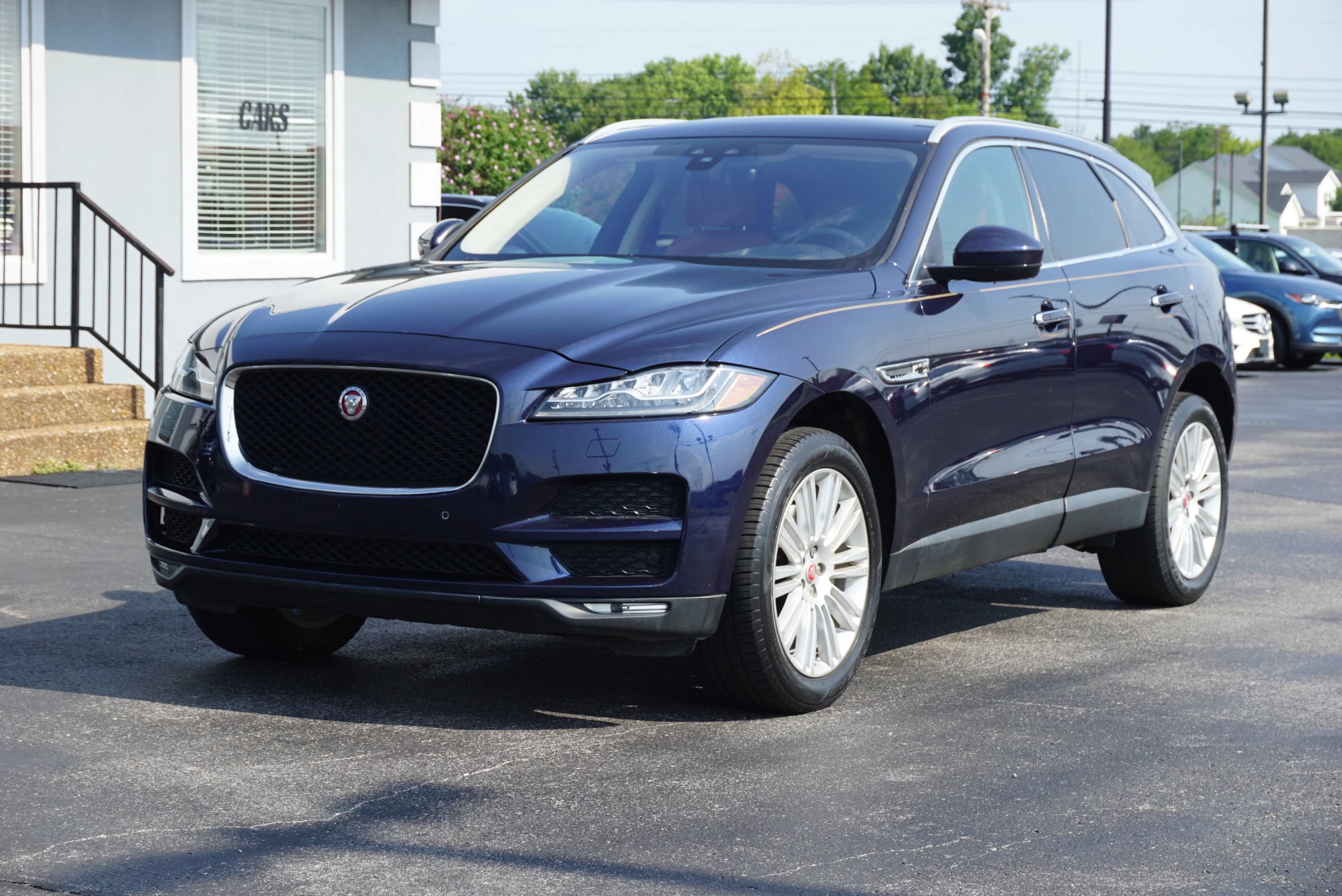 Used 2019 Jaguar F-PACE Portfolio AWD/4WD image 1