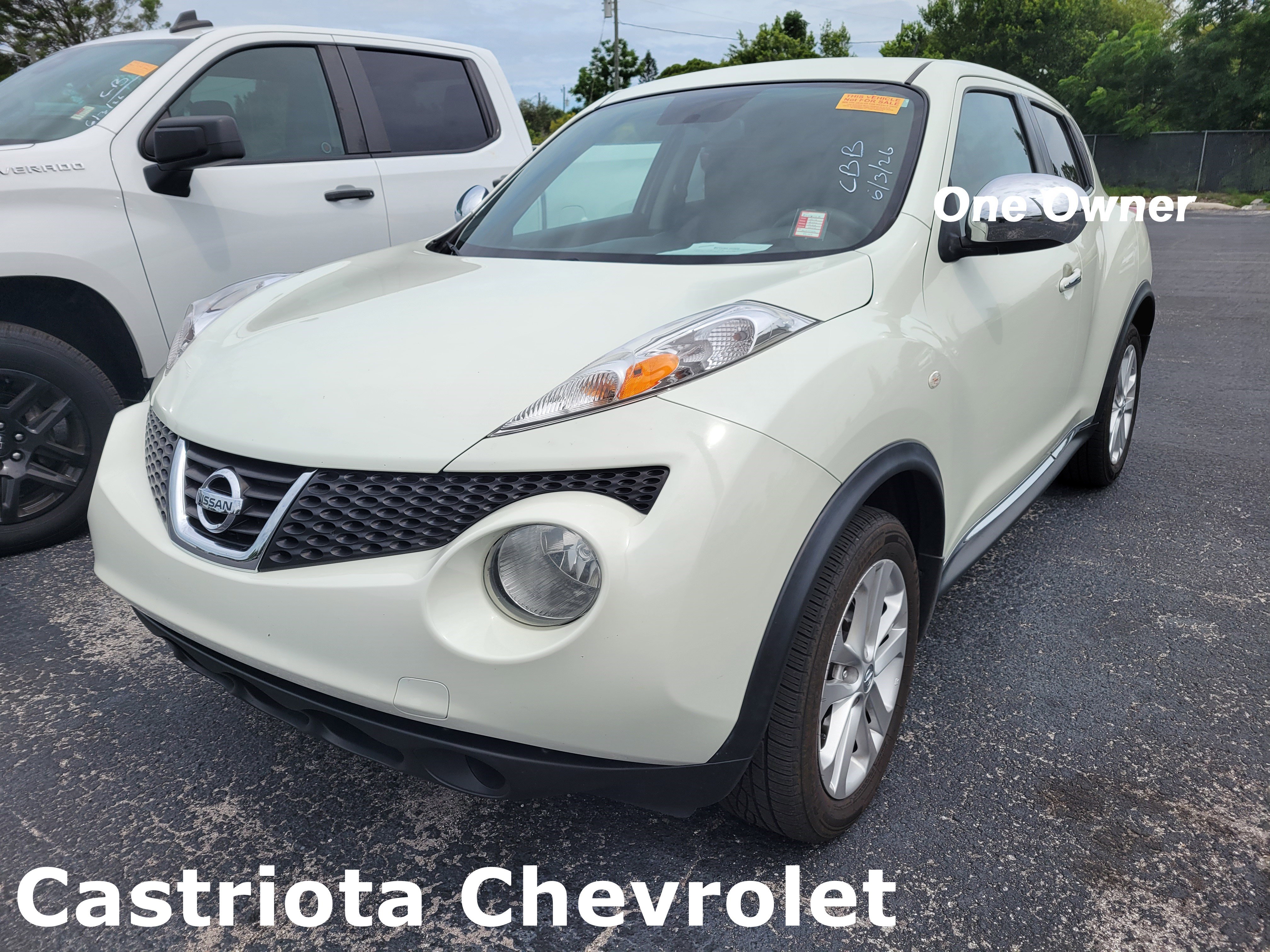 Used 2012 Nissan Juke SV w/ Chrome Pkg FWD image 1