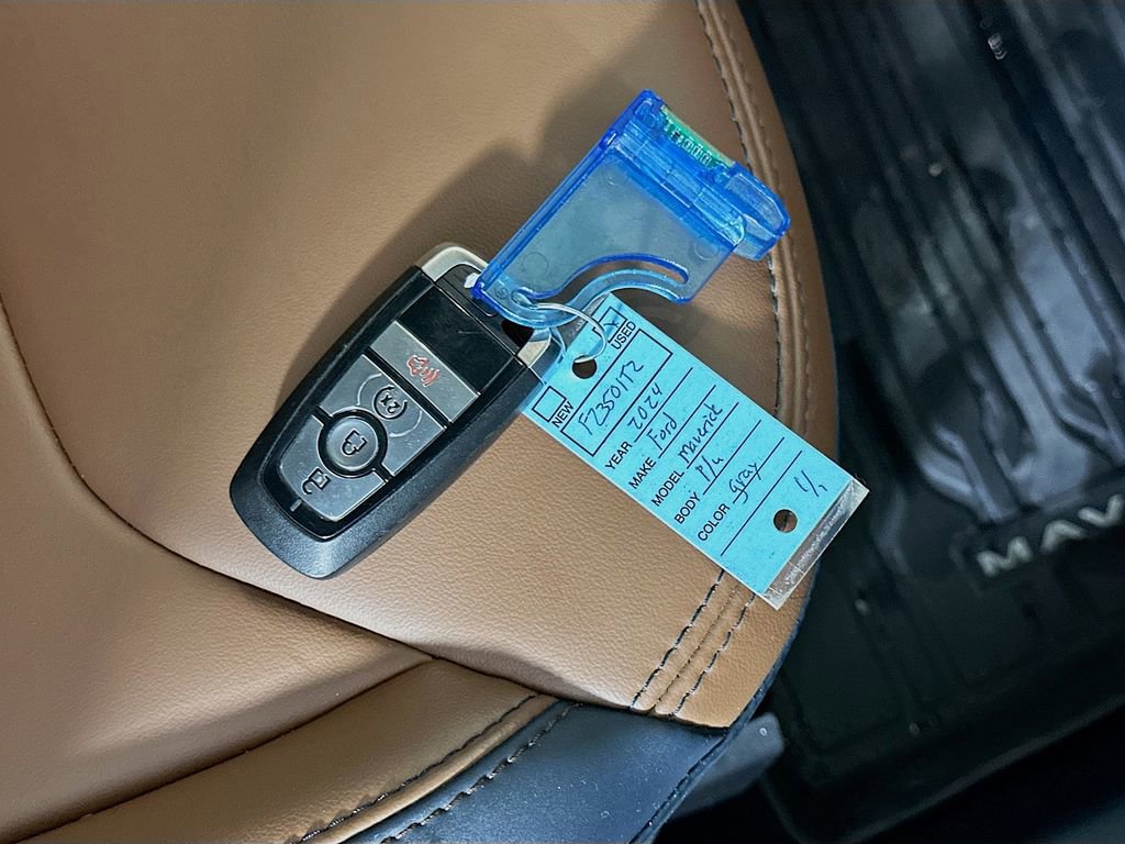 Used 2024 Ford Maverick Lariat w/ FX4 Off-Road Package image 35