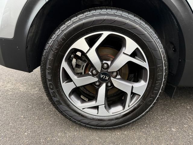 Used 2020 Kia Sportage LX image 11