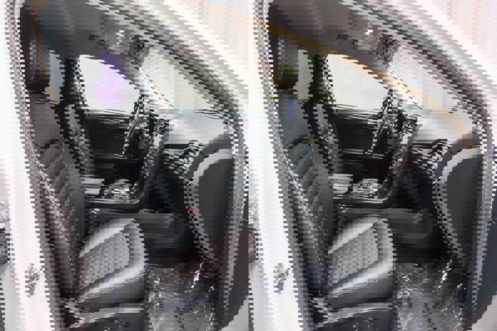 Used 2018 Ford Fusion SE w/ Equipment Group 201A image 18