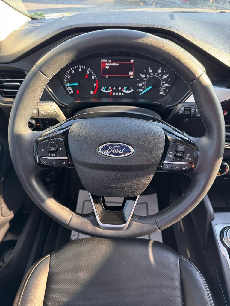 Used 2022 Ford Escape SEL FWD image 26