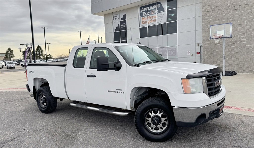 Used 2008 GMC Sierra 2500 W/T image 2