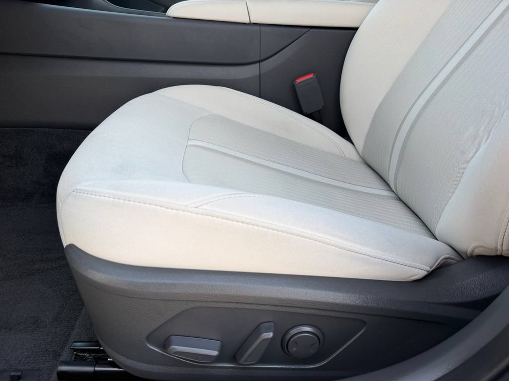 Certified 2025 Hyundai Sonata SEL FWD image 11