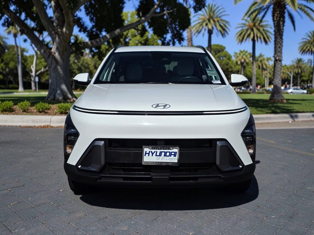 Certified 2025 Hyundai Kona SEL FWD image 3