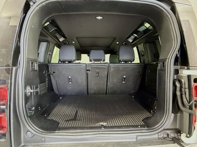 Certified 2025 Land Rover Defender 110 S AWD/4WD image 28
