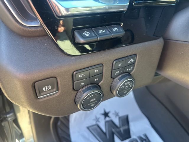 Used 2024 Chevrolet Silverado 1500 LTZ image 16