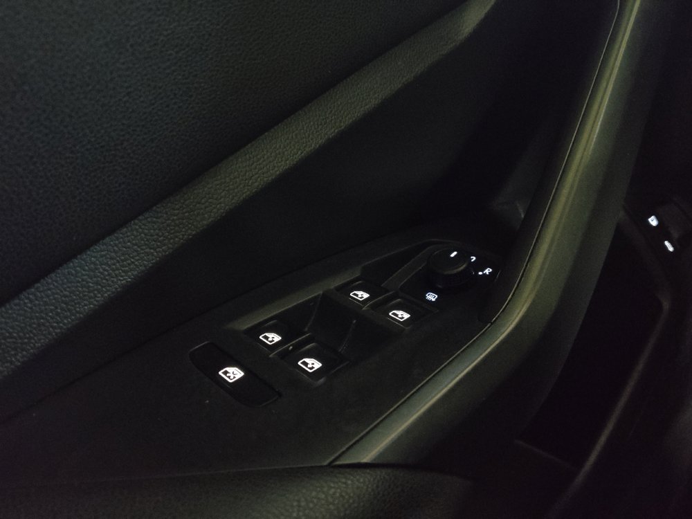 Used 2020 Volkswagen Jetta R-Line FWD image 27