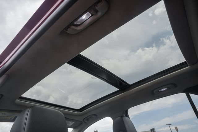 Used 2018 Chevrolet Equinox Premier AWD/4WD image 34