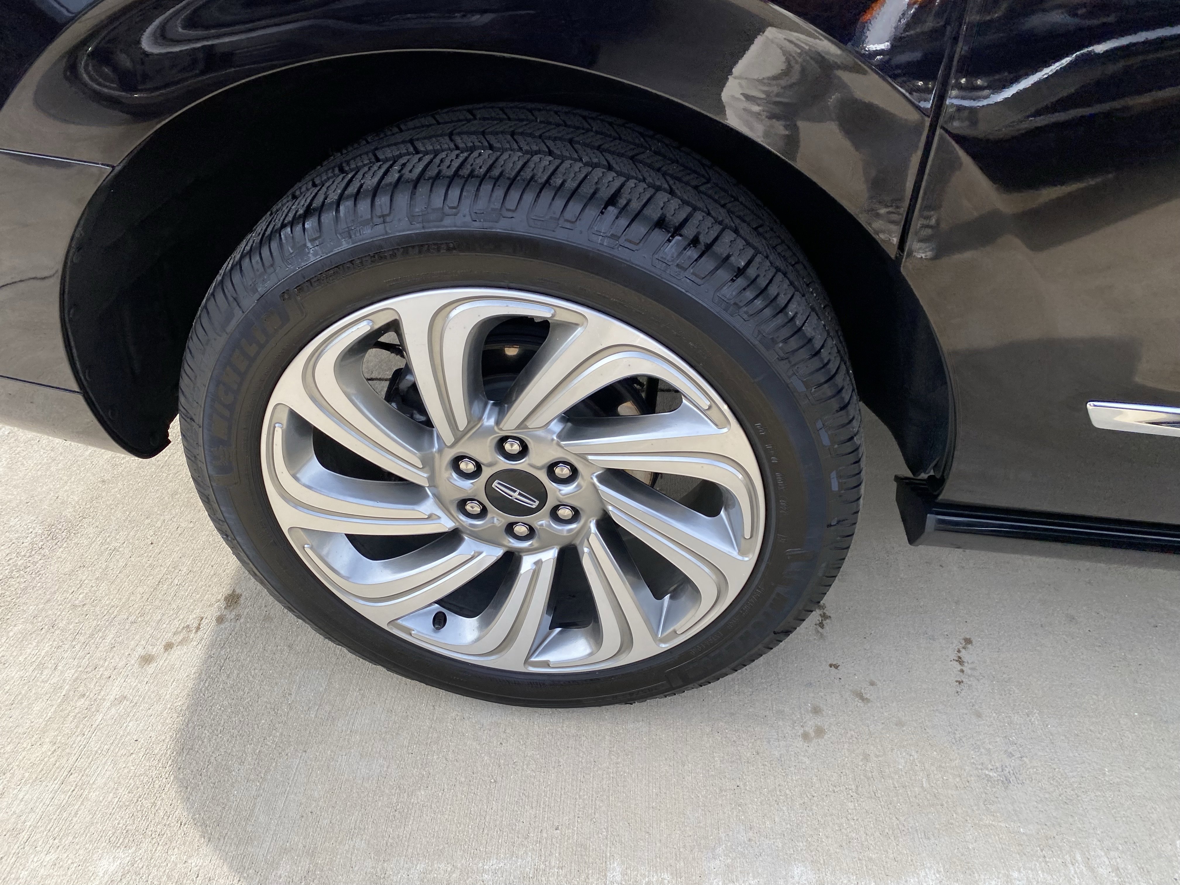 Used 2024 Lincoln Navigator L Reserve image 5