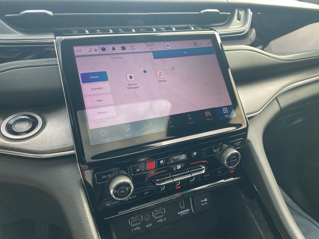 Used 2022 Jeep Grand Cherokee Overland image 33