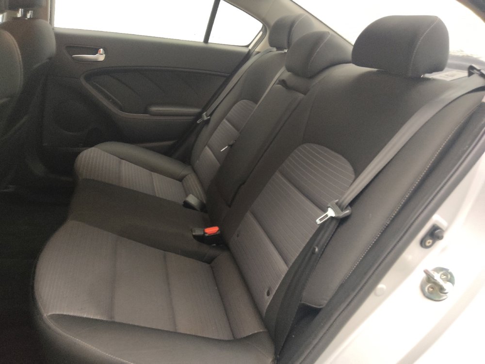 Used 2017 Kia Forte LX w/ LX Popular Package image 18