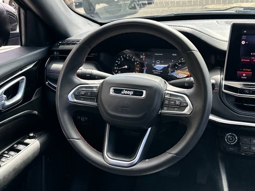 Used 2024 Jeep Compass Trailhawk image 18