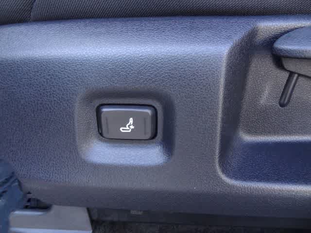 Used 2024 Toyota Tacoma TRD Off-Road AWD/4WD image 7