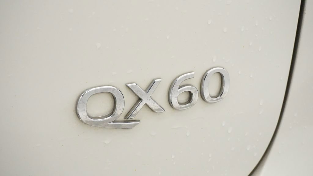 Used 2014 INFINITI QX60 AWD w/ Premium Plus Package image 13