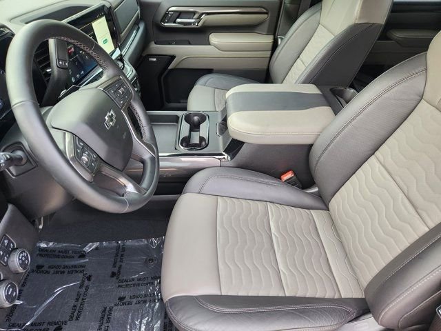 Used 2025 Chevrolet Silverado 2500 ZR2 w/ Technology Package image 4