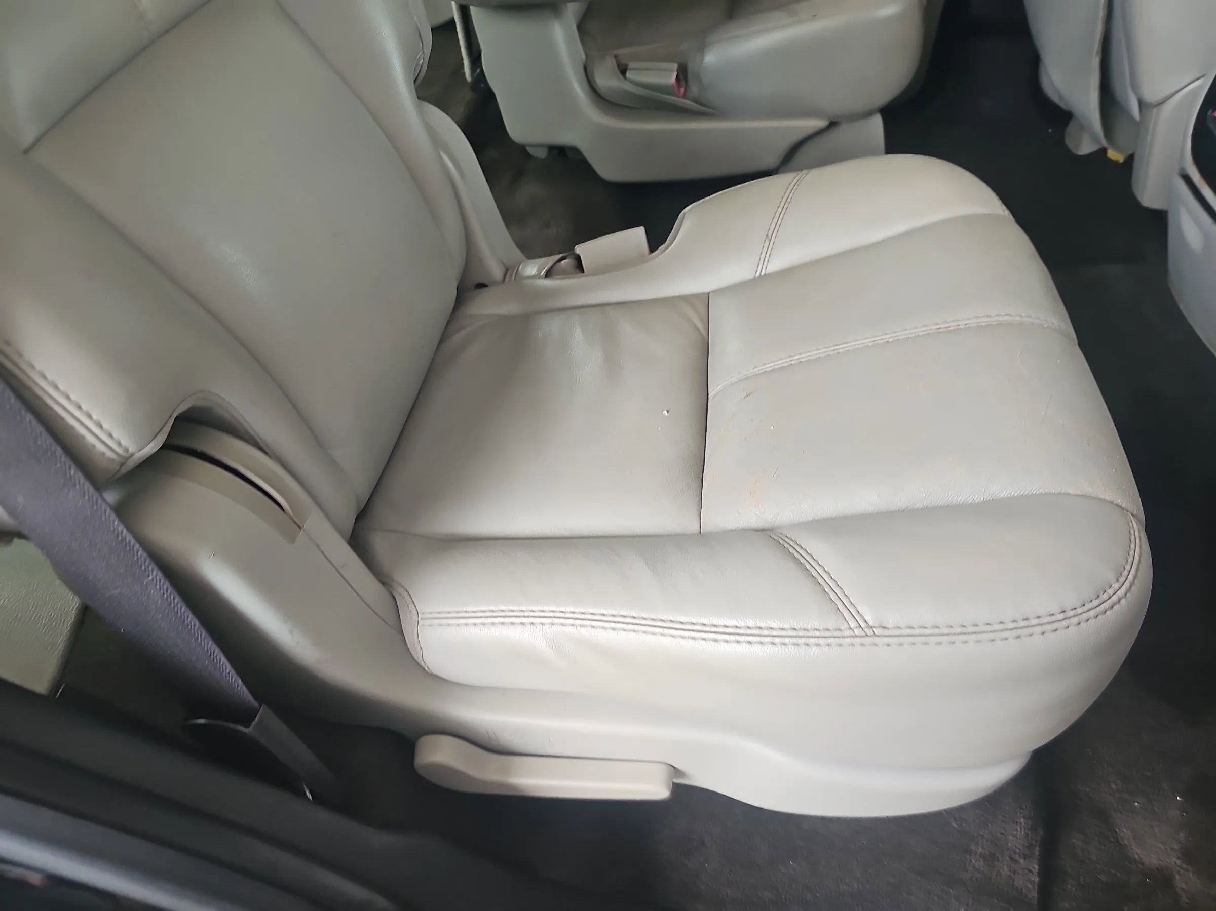 Used 2013 GMC Yukon Denali image 34