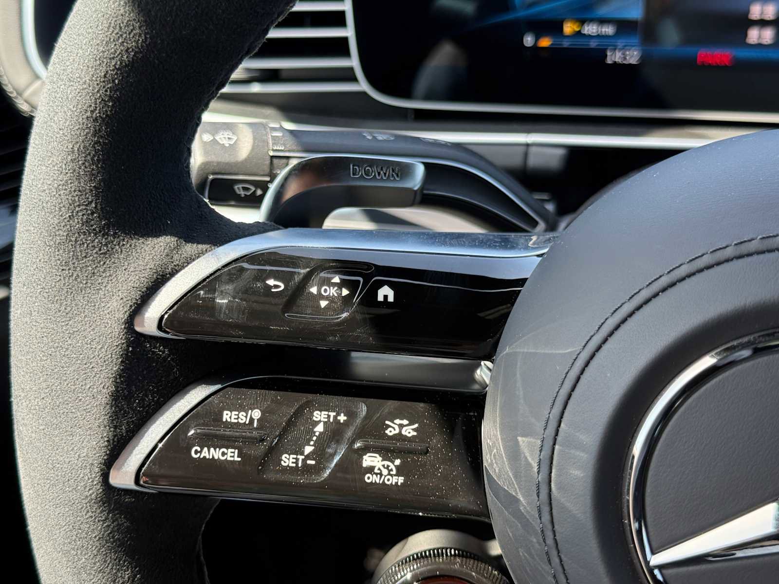 New 2025 Mercedes-Benz GLS 63 AMG 4MATIC image 25