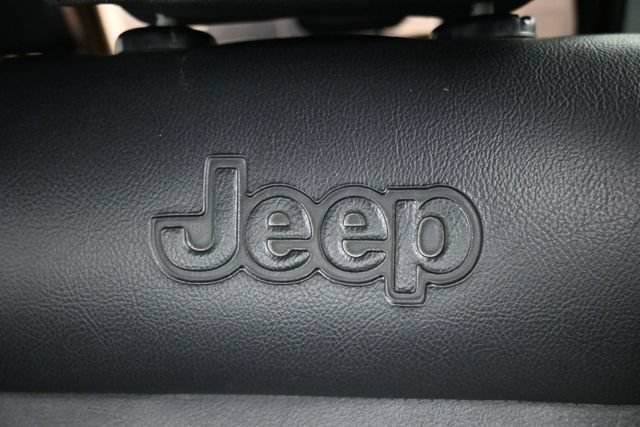 Used 2012 Jeep Wrangler Unlimited Sahara AWD/4WD image 29