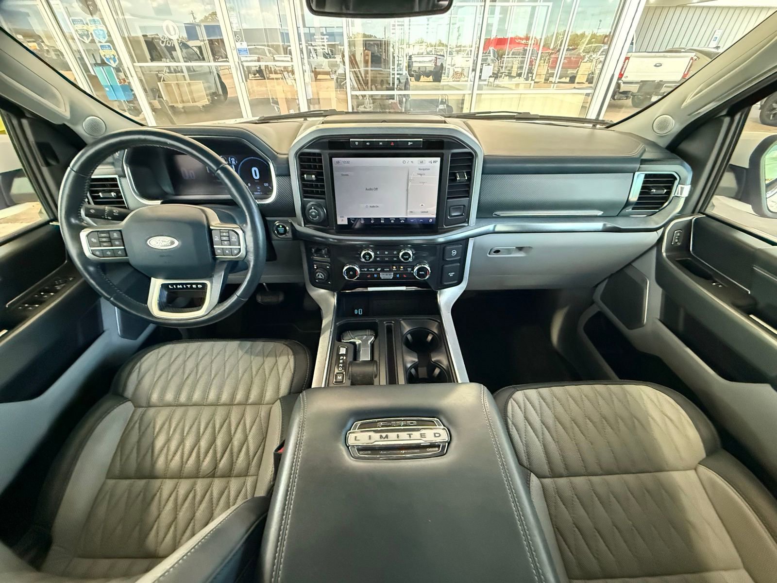 Used 2023 Ford F150 Limited image 5