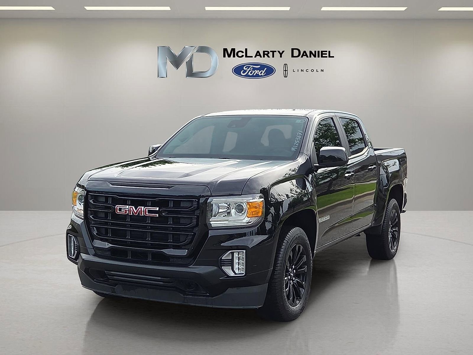 Used 2021 GMC Canyon Elevation w/ Driver Alert Package RWD image 2