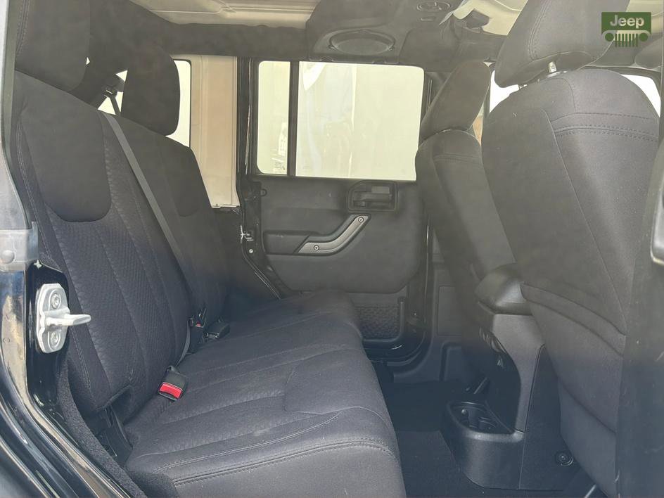 Used 2013 Jeep Wrangler Unlimited Sport image 12