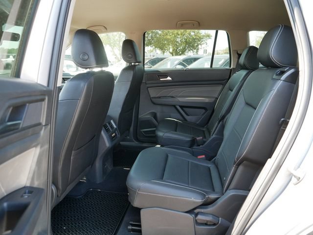 Certified 2023 Volkswagen Atlas SE w/ Black Wheel Package AWD/4WD image 17