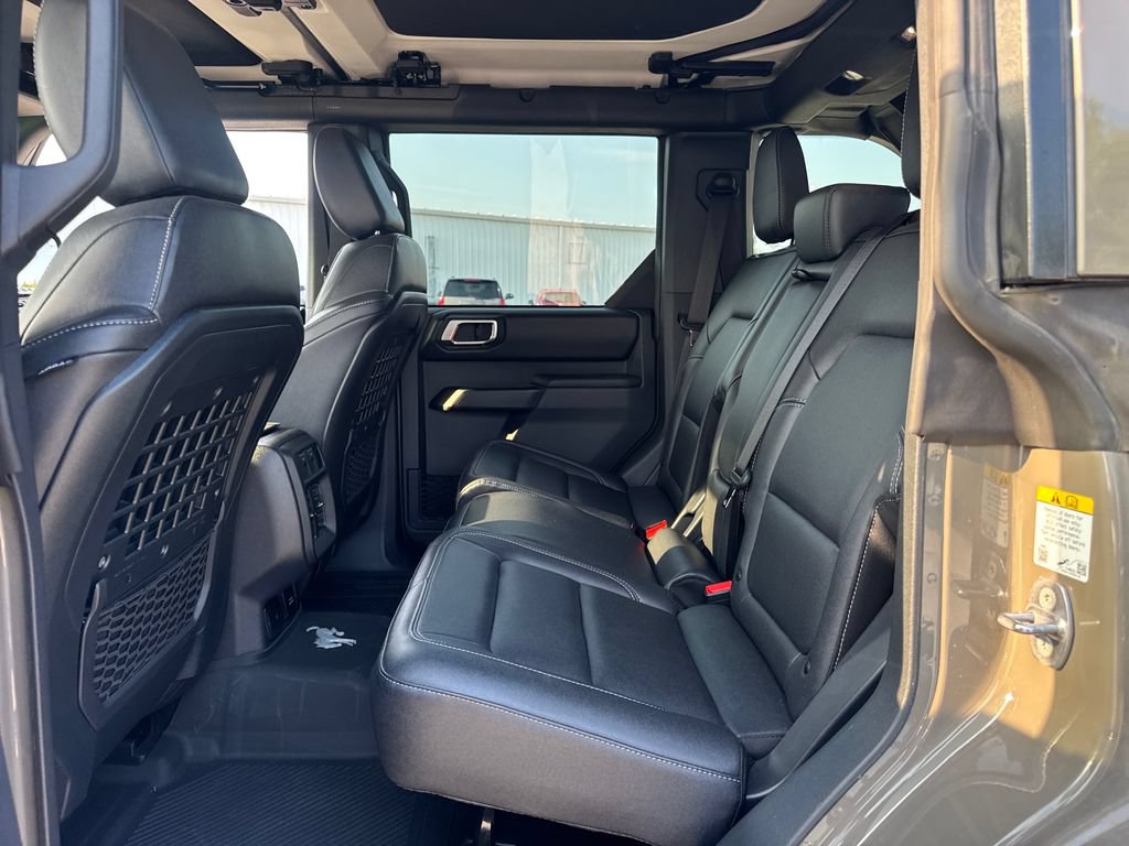 Used 2025 Ford Bronco Badlands AWD/4WD image 15