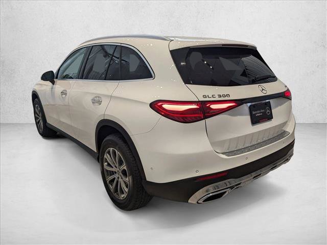Certified 2025 Mercedes-Benz GLC 300 4MATIC image 8