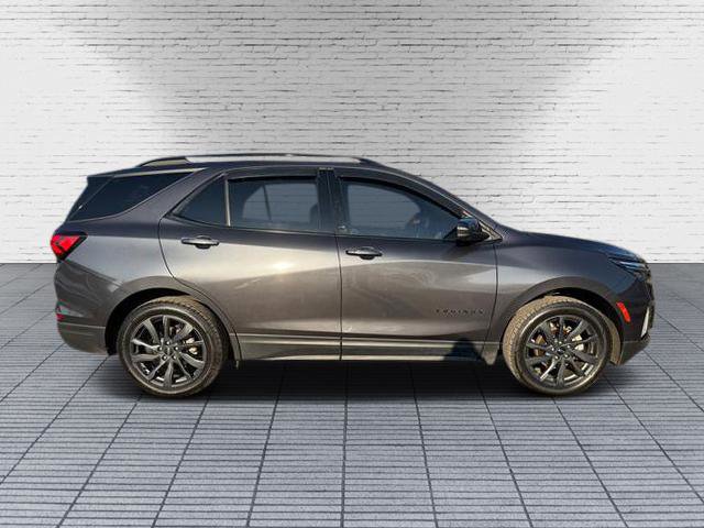 Used 2022 Chevrolet Equinox RS w/ RS Leather Package AWD/4WD image 8