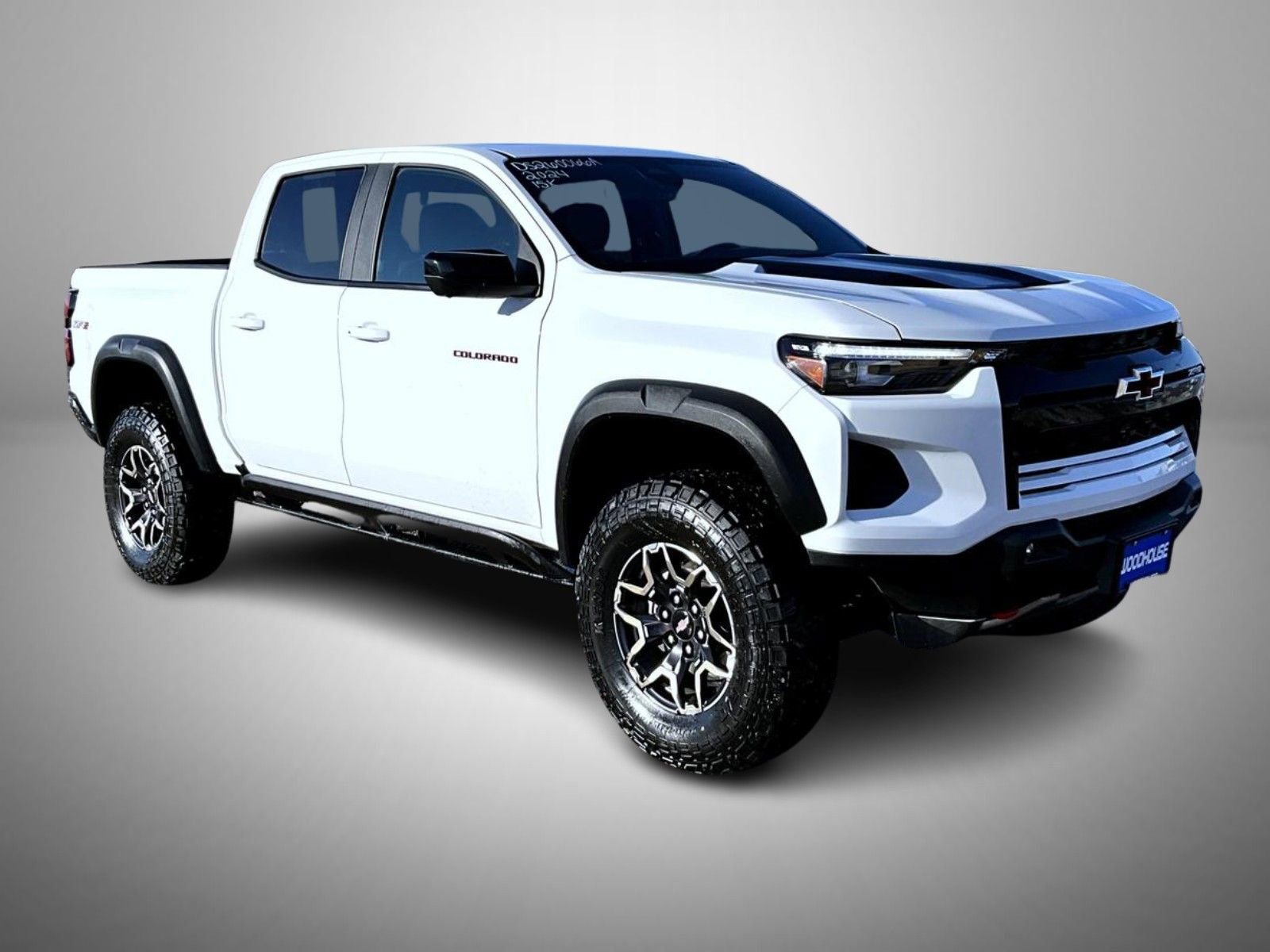 Used 2024 Chevrolet Colorado ZR2 w/ Technology Package image 3