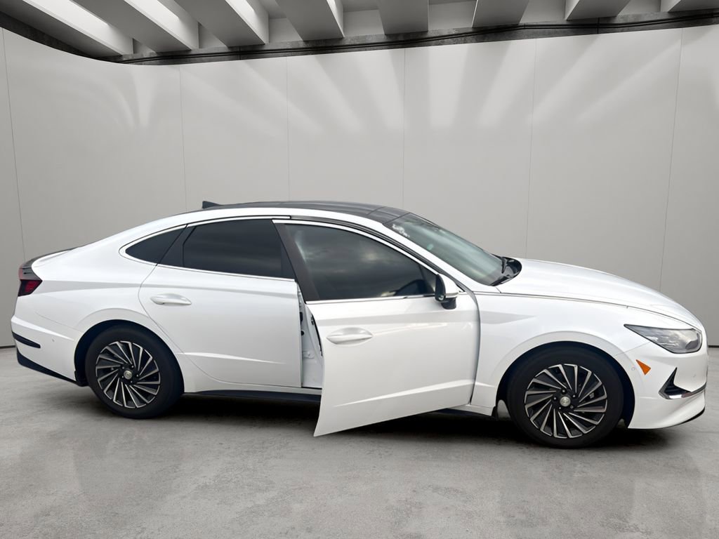 Used 2023 Hyundai Sonata Limited FWD image 5