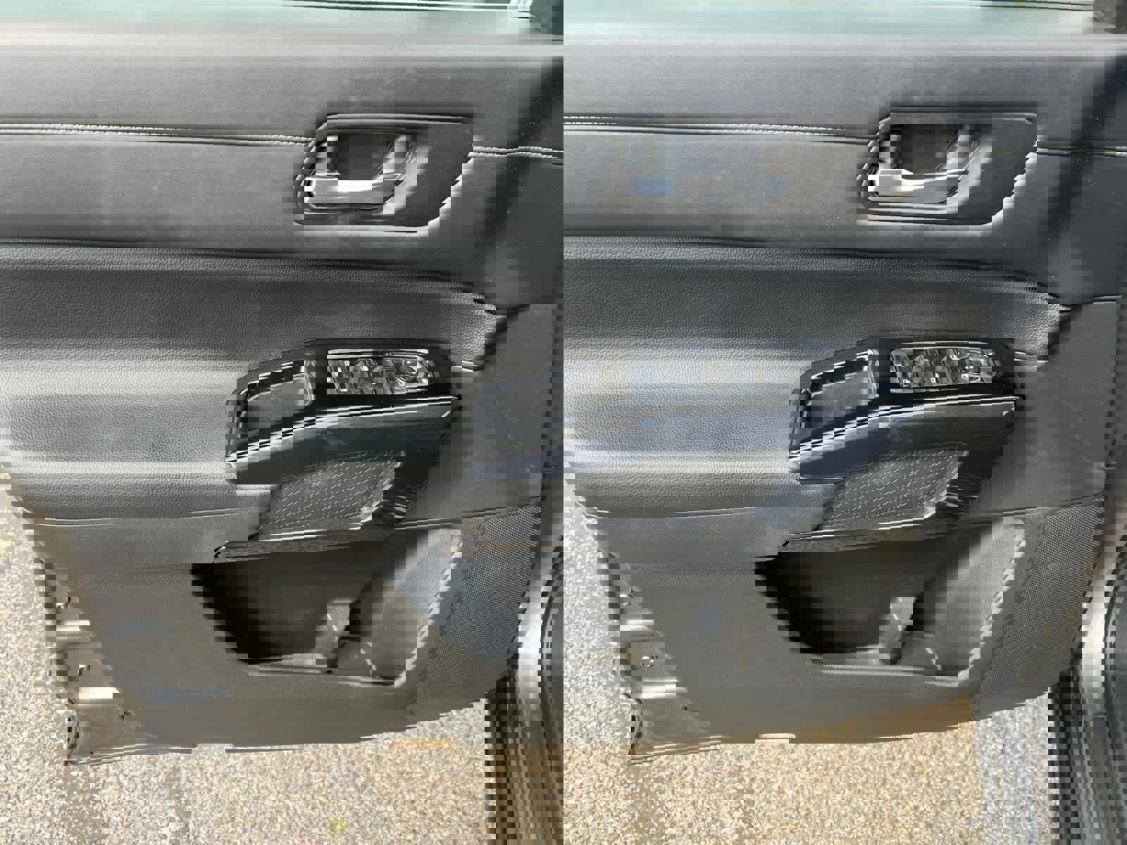 Used 2022 Nissan Pathfinder SV w/ SV Black Package image 20