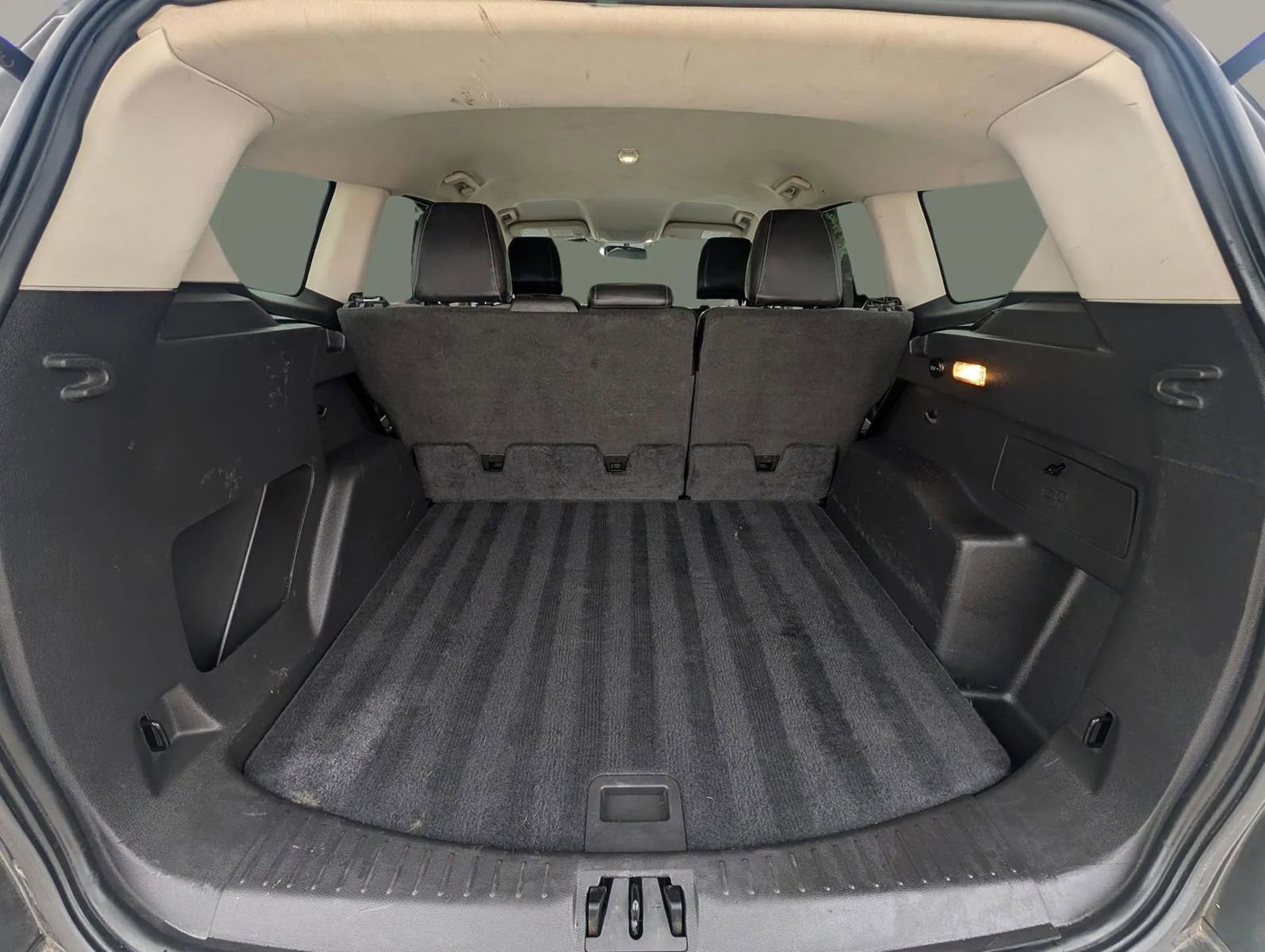 Used 2017 Ford Escape SE w/ Equipment Group 201A FWD image 14