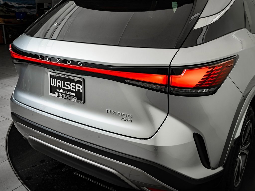 Used 2025 Lexus RX 350 Premium image 9