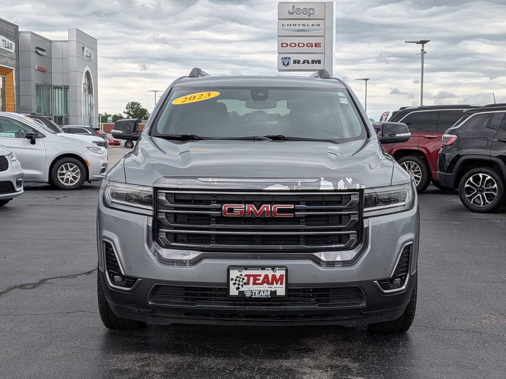 Used 2023 GMC Acadia AT4 w/ Preferred Package AWD/4WD image 2
